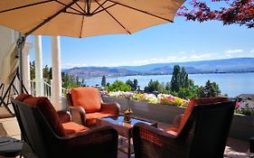 Lakeview Oasis Bed And Breakfast